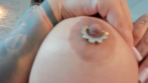 Jessy online show from October 5, 5:49 am