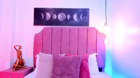 Jessy Mateus online show from March 18, 6:58 pm