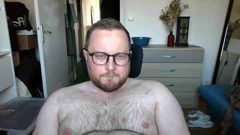 jeuneloup92 online show from March 25, 5:09 pm