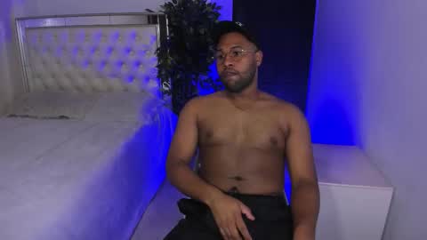 jeus_stanley online show from February 18, 5:07 am