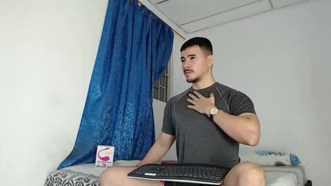 Juan David online show from October 14, 10:51 am