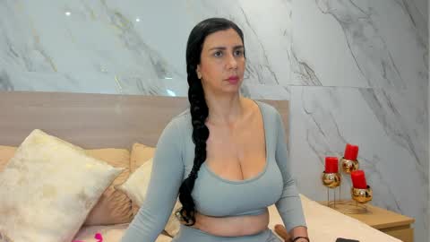 jhasly online show from June 8, 12:06 pm