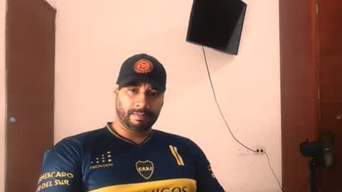 En moreno online show from January 7, 9:20 pm