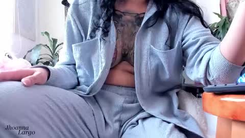  Jhoanna Largo  online show from February 25, 6:00 pm