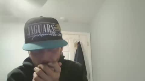 jholls online show from December 8, 1:41 am