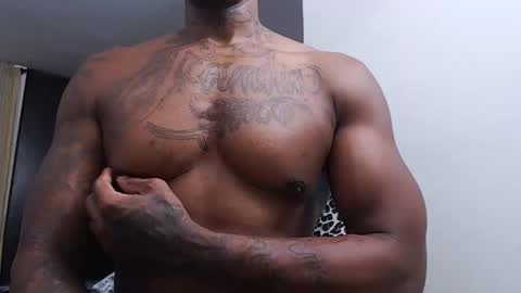 Jhon Tomson online show from February 14, 1:52 am