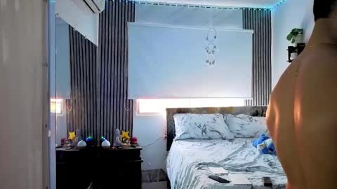 jhonny online show from April 12, 5:39 pm