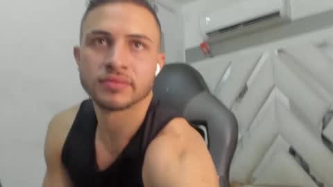 Snapshot of jhonny_flames7 chatting on February 12, 3:40 am jhonny online show from February 12, 3:40 am