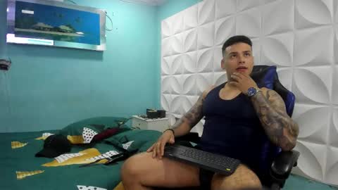 jhonsontatto online show from September 9, 7:03 pm