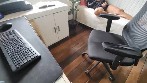 Jhonny y  Naty online show from September 27, 6:05 pm