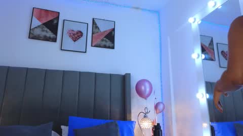 jiah online show from March 12, 1:09 am