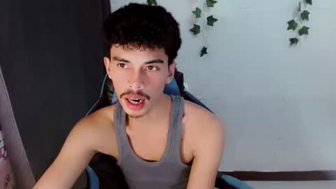 Snapshot of jim_cumxx chatting on October 10, 9:37 am JIMBOY online show from October 10, 9:37 am