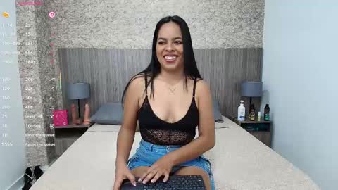 Jimena Salazar online show from March 7, 11:43 am