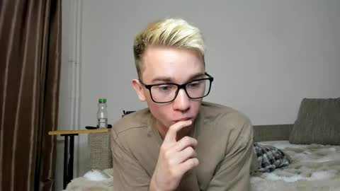 jimyti_bad_boy online show from April 28, 10:25 pm