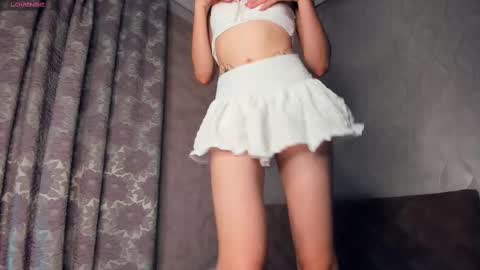 Jinny online show from March 7, 6:33 pm