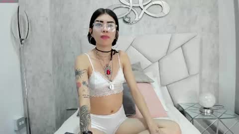 jinx blue  online show from August 4, 12:34 pm