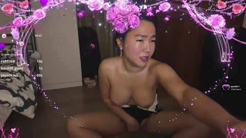 Jiwon online show from January 19, 5:28 pm