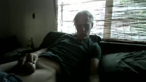 jizzmitten5 online show from June 16, 11:58 am