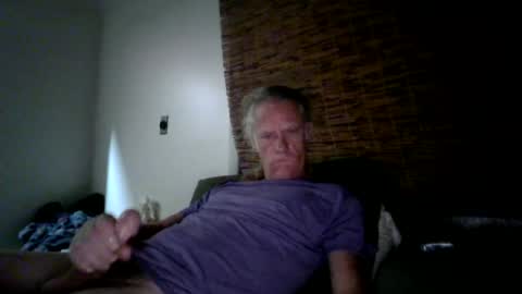 jizzmitten5 online show from June 22, 6:21 am
