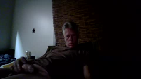 jizzmitten5 online show from July 20, 6:05 am