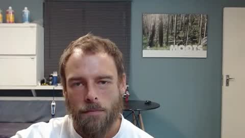 JamesJan van Rebel online show from January 10, 4:29 am