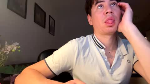 jjd8 online show from March 1, 5:50 pm