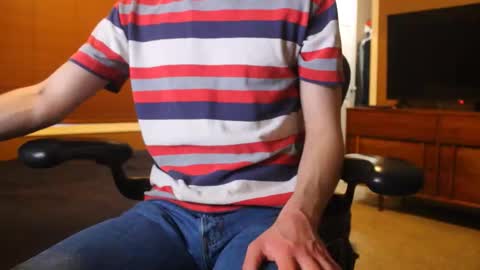 jjjjjfive online show from April 11, 2:27 am