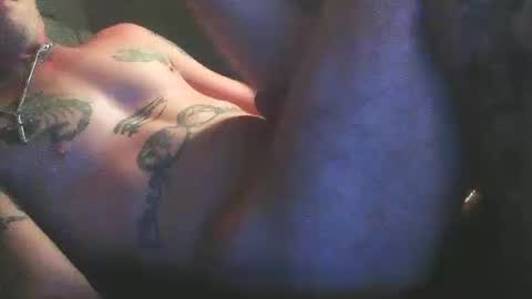 jjohnathan529 online show from December 28, 7:11 am