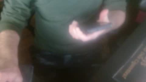 Snapshot of jksurf chatting on December 5, 8:38 pm me online show from December 5, 8:38 pm