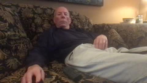 Snapshot of jlk7777 chatting on March 3, 5:52 pm jlk7777 online show from March 3, 5:52 pm