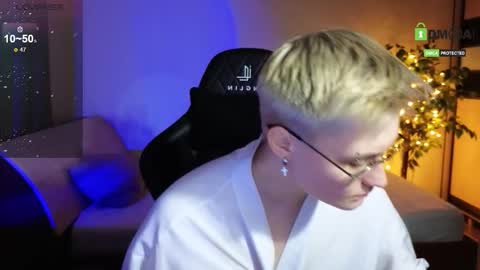 J online show from January 5, 7:50 pm