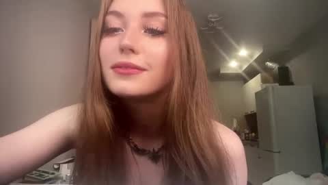 Lili online show from August 6, 8:12 am