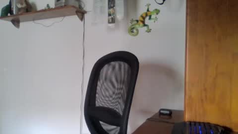 joaodias_18 online show from December 15, 3:09 pm