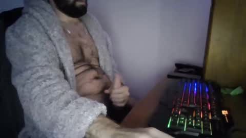 joaodias_18 online show from February 5, 10:22 pm