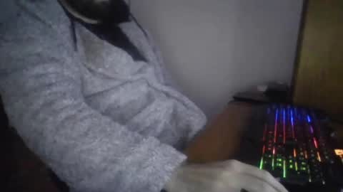 joaodias_18 online show from December 16, 10:34 pm