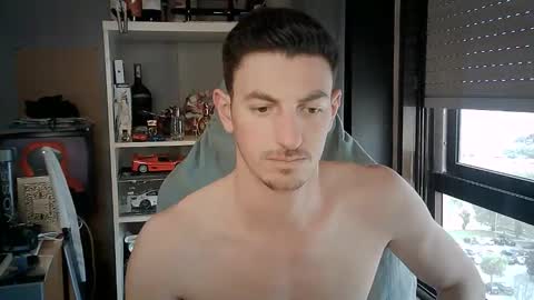 joao love online show from April 11, 11:25 am