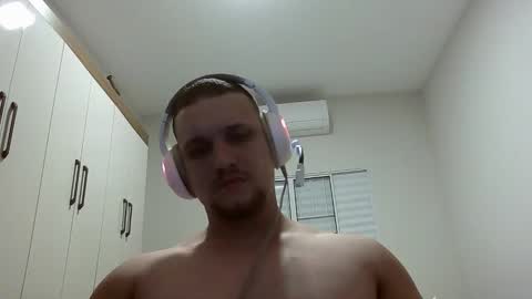 joaovitor302 online show from October 8, 10:05 pm