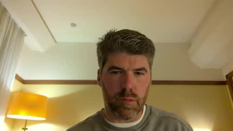 joaquinix123 online show from December 8, 11:18 pm