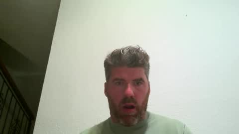 joaquinix123 online show from May 3, 12:05 am