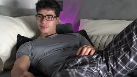 joe_steel1 online show from May 5, 1:56 am