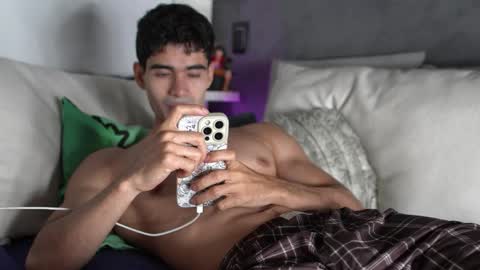 joe_steel1 online show from June 8, 1:50 am