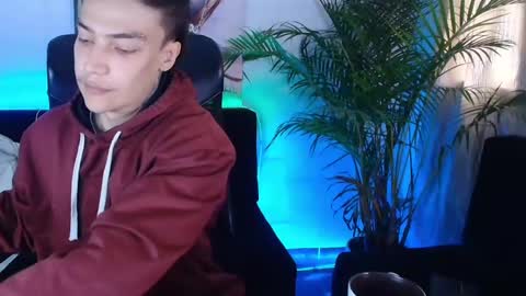 Snapshot of joeh_jonas chatting on October 21, 1:05 pm joeh_jonas online show from October 21, 1:05 pm