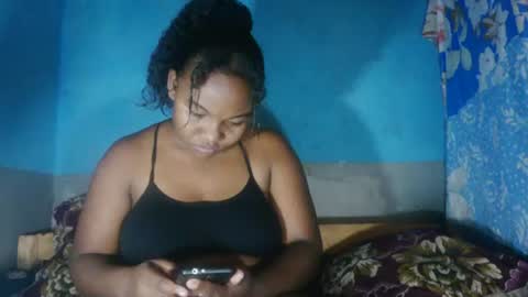 joenah012 online show from July 26, 8:12 am