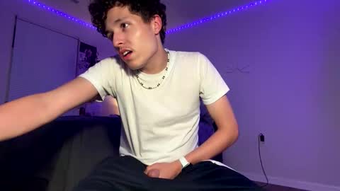 joeyfinchamsgay online show from May 23, 3:46 am