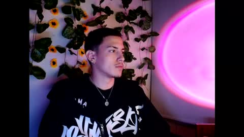 johan_parker222 online show from September 16, 3:19 am