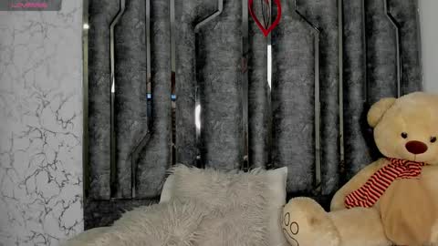 johana fox online show from March 10, 10:28 am