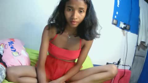 johanne4 online show from October 12, 8:00 pm