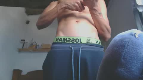 Snapshot of johantorres19 chatting on January 12, 4:29 pm johantorres19 online show from January 12, 4:29 pm