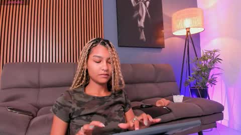 J O H A online show from February 1, 3:20 pm