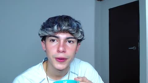 John Vichenso online show from November 14, 11:39 pm